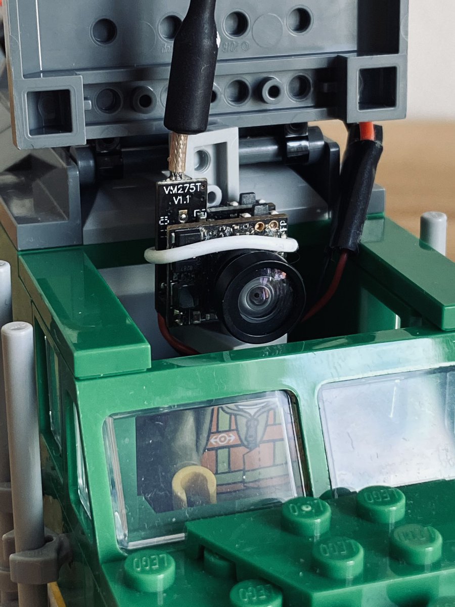 mathemagie's tweet photo. Daddy Daddy! Can I drive the train in lego?
#lego #VirtualReality #api #legoHack #aframe
thread to read 👇 https://t.co/UHXbADf3YB
