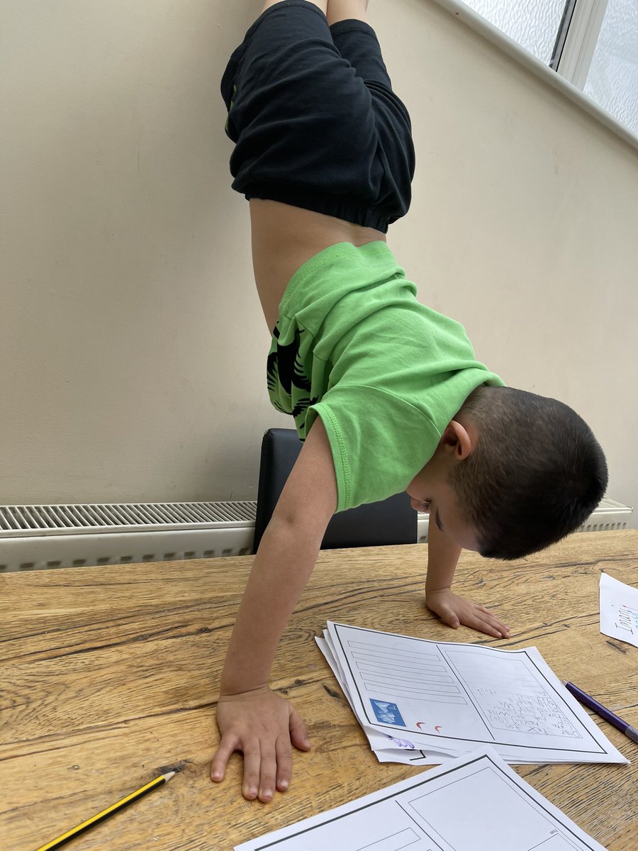 NickyWi75609462's tweet photo. Big write..... didn’t complete it on Friday, so just done it this morning. 

We had a stop between every couple of words with a handstand 🤣🤪🙄

But we got there in the end 🤩
@MissGlennKings1 @Year1Kingsley https://t.co/bAS95uwHoo