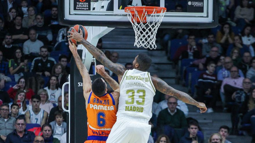 levante_emv's tweet photo. #SorteoCopaRey #CopaACB
#Baloncesto
🏀 @RMBaloncesto - @valenciabasket , cruce estrella de los cuartos de final https://t.co/ZvaEyzbk9R https://t.co/JaoqAH4uwt