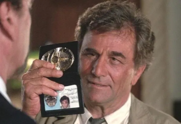 f_tragni's tweet photo. Hi @JoeDator, great Columbo story! As I'm a great fan, I just want to point out that in one episode it comes out his first name, that is Frank! :) https://t.co/ugwkoLSUjr