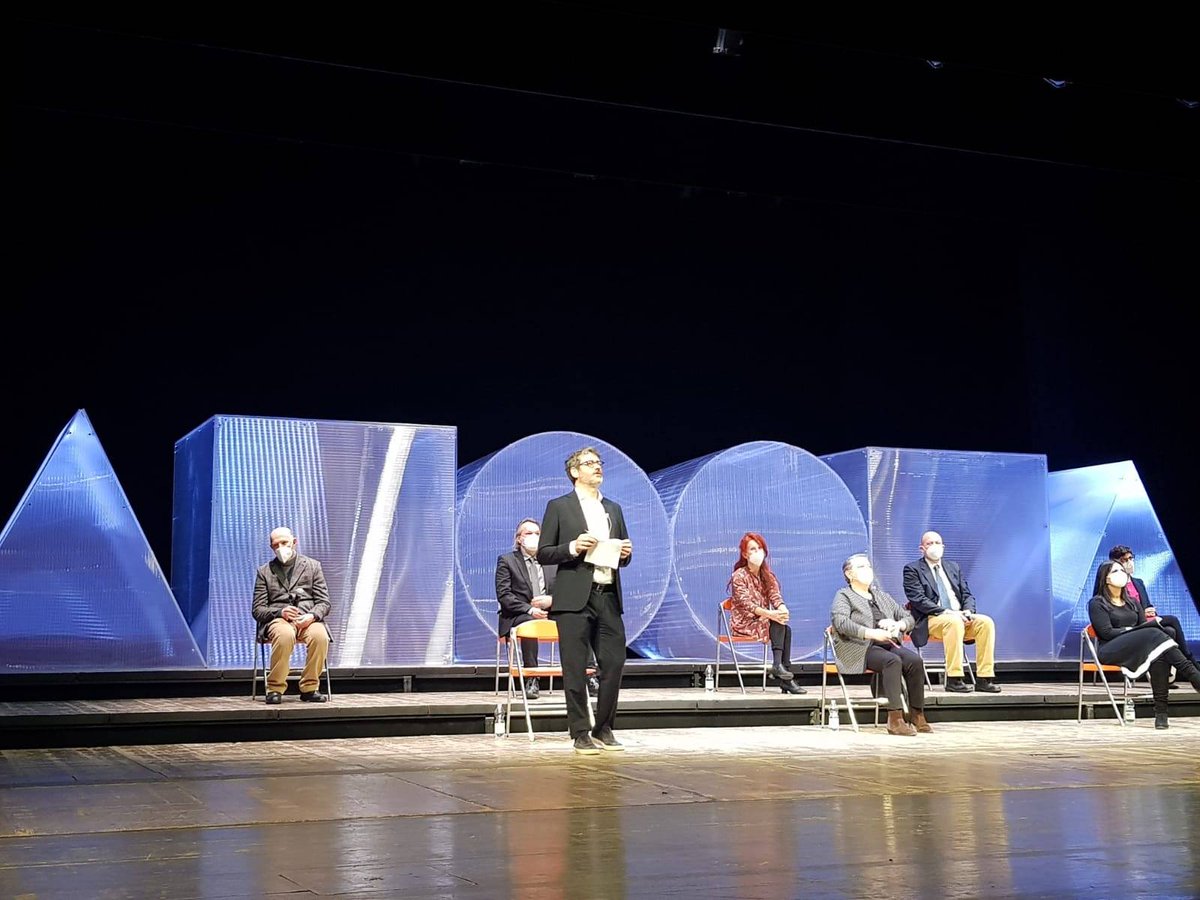 Le congratulazioni a <a href="/Procida2022/">Procida 2022</a> da parte del Sindaco del <a href="/ComuneAncona/">Comune di Ancona</a> Valeria Mancinelli: mi complimento con il collega sindaco Raimondo Ambrosino e la comunità dell'isola.

facebook.com/valeriamancine…

#Ancona2022
#CapitaleItalianaDellaCultura 
#Ancona
#Procida
#Procida2022