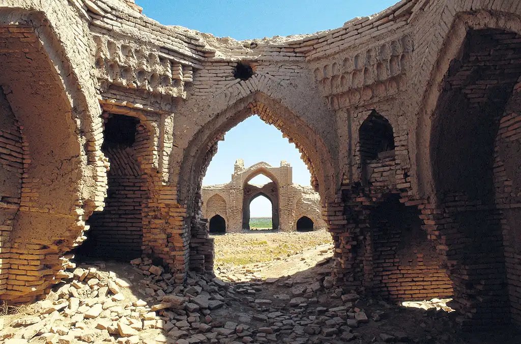 Caravanserais were key for the development and success of the trade routes. A safe place for travellers that combined the functions of a storehouse, inn and even fortress. Unfortunately, not many remain in Central Asia. Let's explore the region's finest examples  1/7