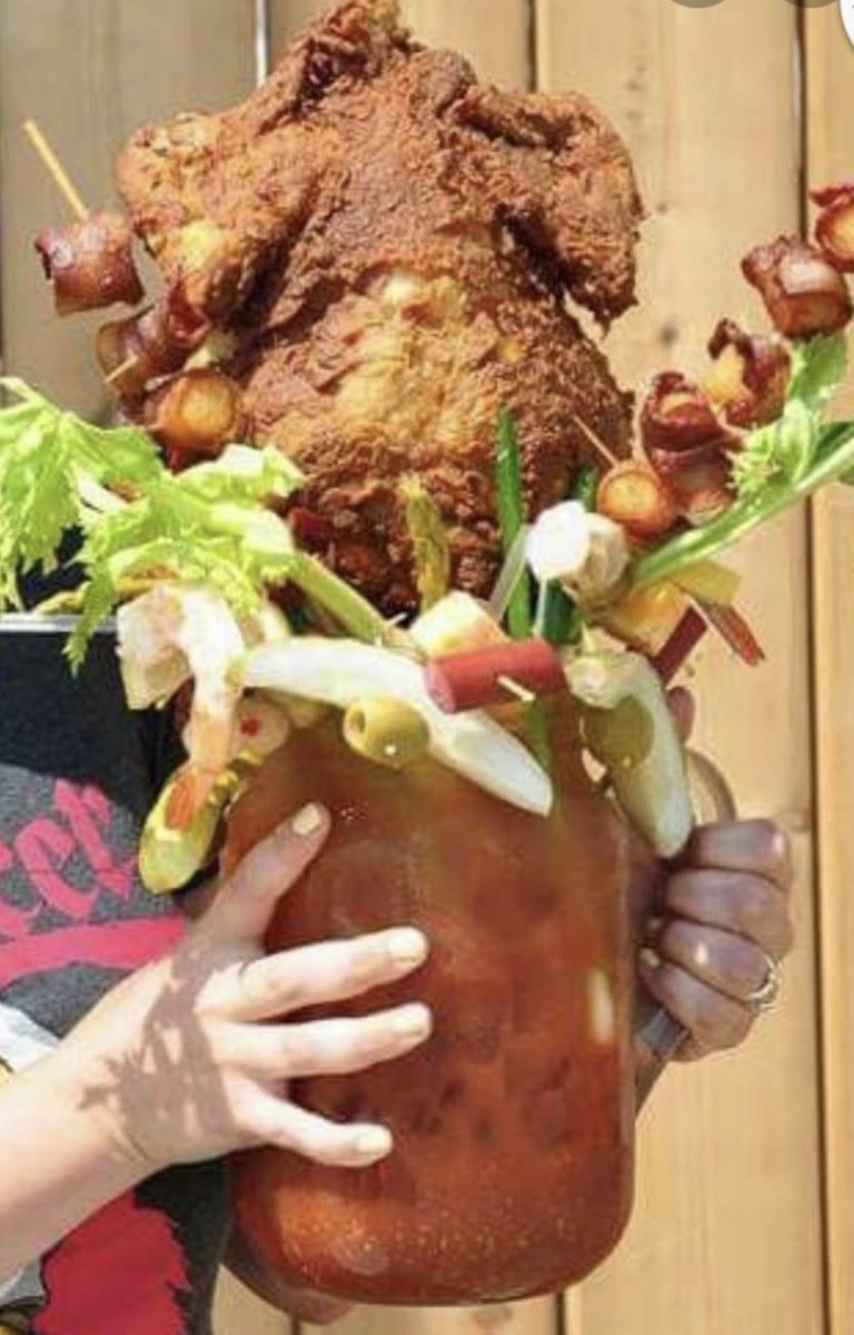 I’m still flabbergasted that Americans bloody Mary’s come like this?! Can’t get my head around the whole chicken on top 🤣😭