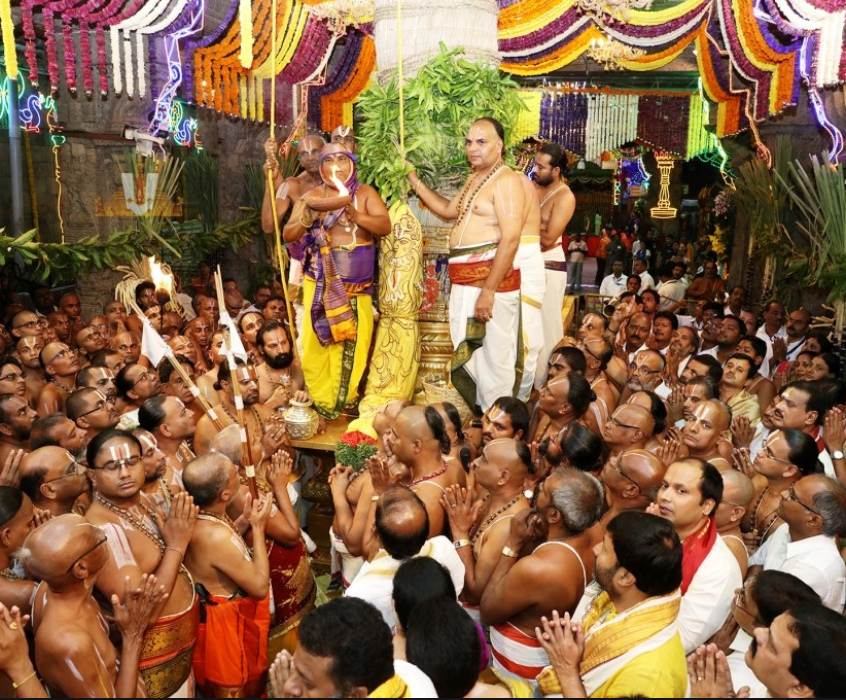 Mudga-annam:During Brahmotsavam, on the day of Dwajarohanam i.e. hoisting God's flag, Garuda in the flag is offered Mudga-annam / Pongal / Kodepongal.Devotees praying for progeny seek this prasadam16/
