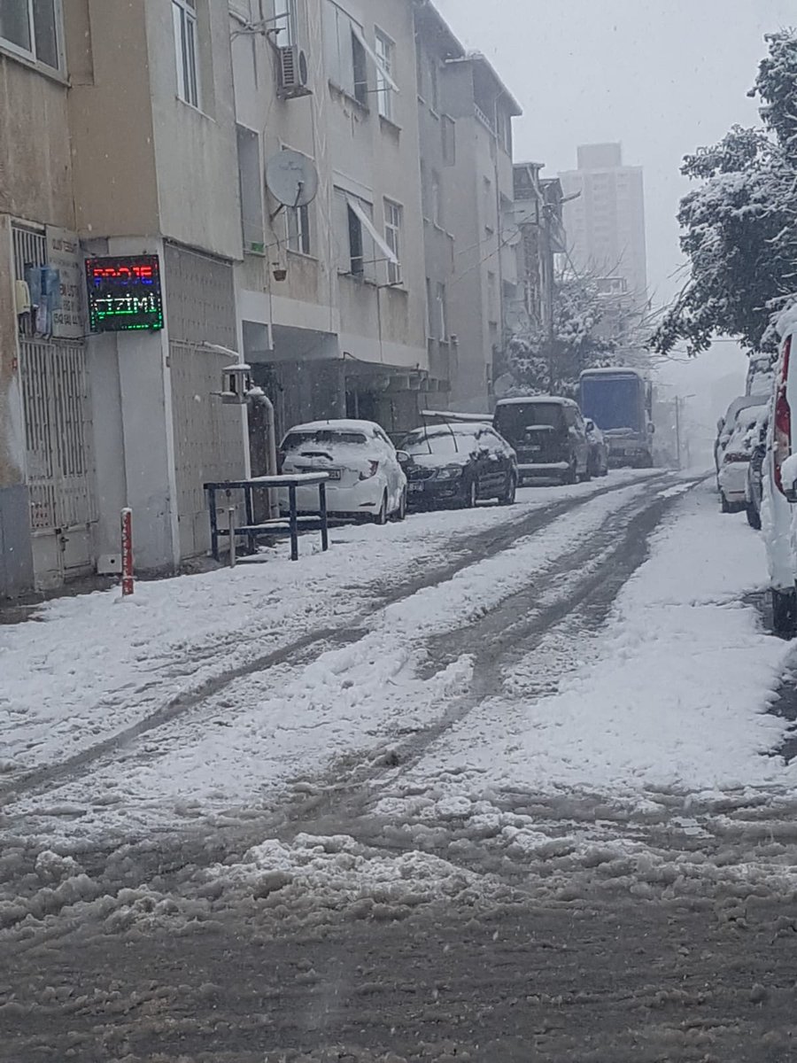 ozro_der's tweet photo. Farklı illerimizde kar yağışı sebebiyle sorunlar yaşanmakta.Engelli çocuklarımızı unutmayıp özel eğitim ve reh. mer. yüz yüze eğitime ara veren @SakaryaValiligi ve @tcbartinvalilik teşekkür eder;@AnkaraValiligi,@TC_istanbul ve diğer valiliklerimizden aynı hassasiyeti beklemekteyz https://t.co/xhPqwJu0Ga