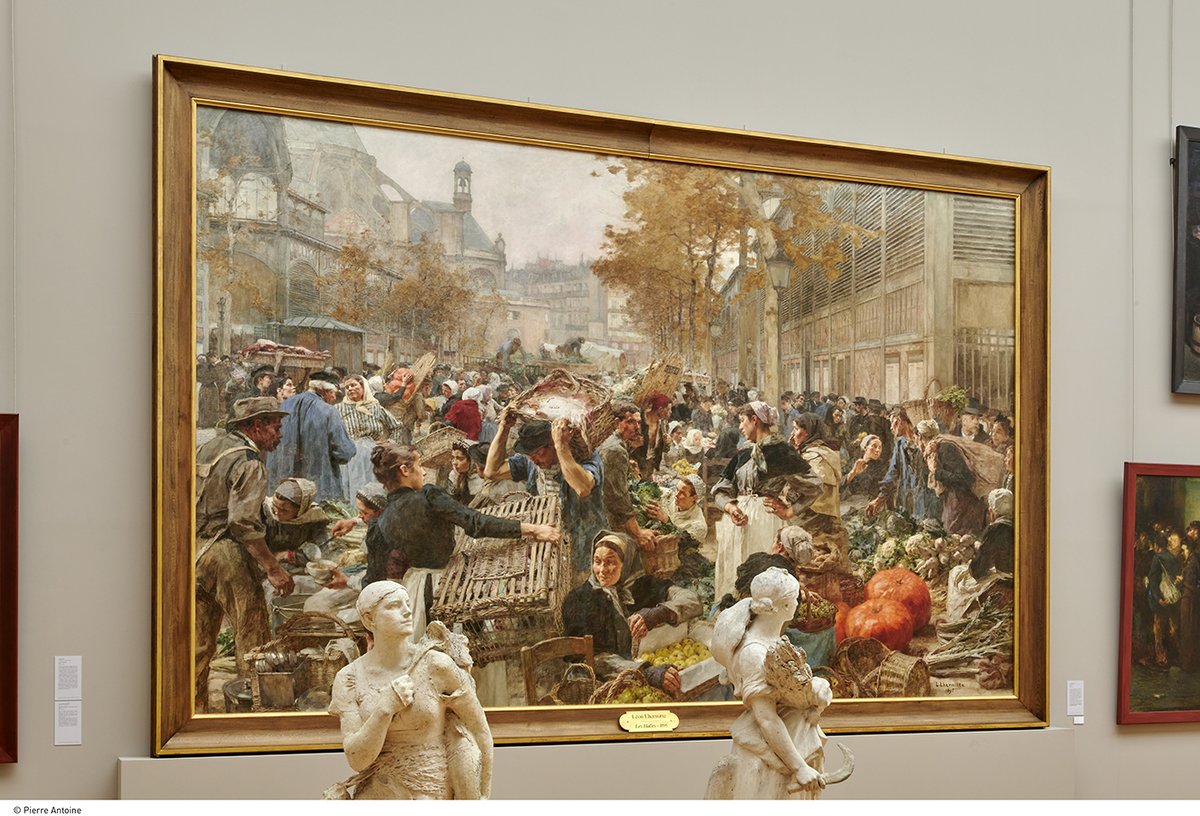 parismusees's tweet photo. 🎧#Podcast Chef d'œuvre du @PetitPalais_ , le spectaculaire tableau de Léon Lhermitte « Les Halles » restitue grandeur nature l'effervescence du marché principal de la capitale en 1895

Écoutez son histoire, par la conférencière Isabelle Duchange👉https://t.co/Le7xKLPNKU https://t.co/EklWZPxss2