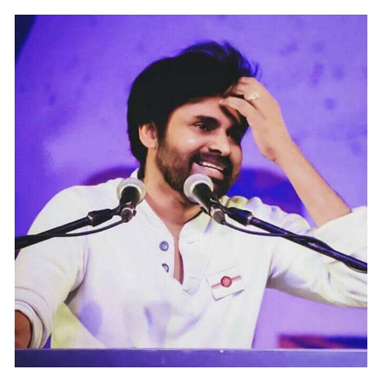 Compilation of janasenani pics **Thread** ------>>>>> (Offline pics) @PawanKalyan 