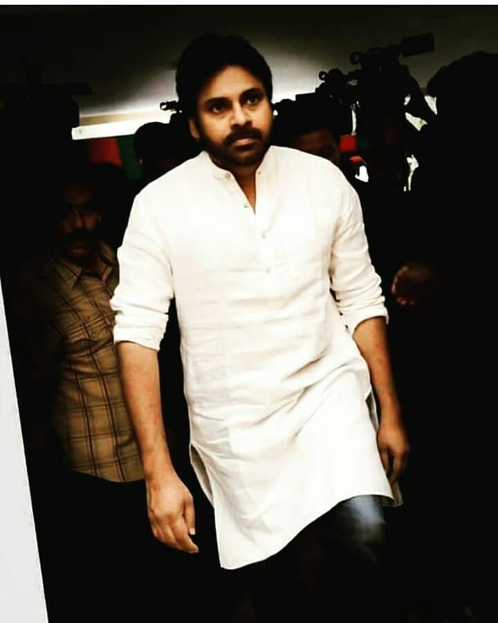 Compilation of janasenani pics **Thread** ------>>>>> (Offline pics) @PawanKalyan 