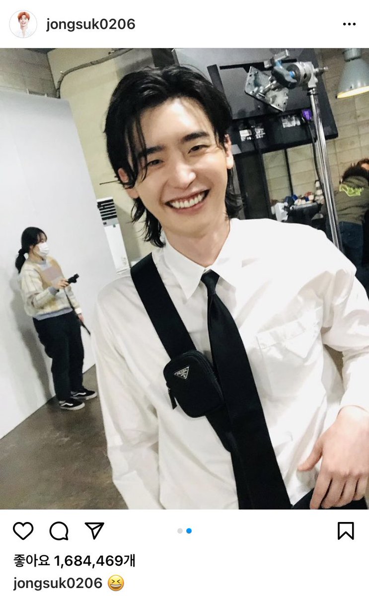 이  종석_b tweet media
