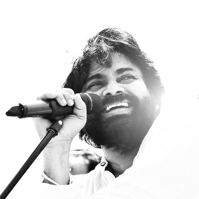 Compilation of janasenani pics **Thread** ------>>>>> (Offline pics) @PawanKalyan 