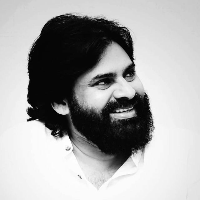 Compilation of janasenani pics **Thread** ------>>>>> (Offline pics) @PawanKalyan 