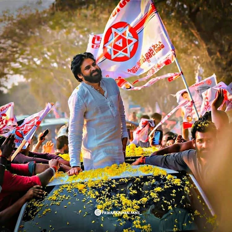 Compilation of janasenani pics **Thread** ------>>>>> (Offline pics) @PawanKalyan 