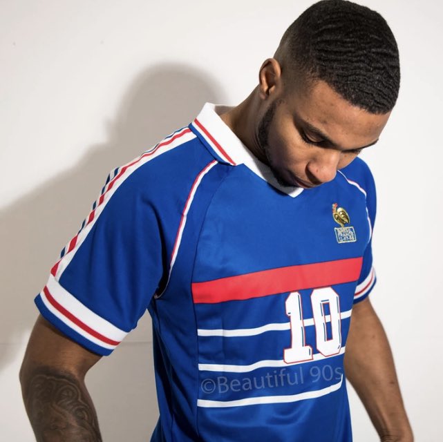 FPLNima's tweet photo. I’m back again with @FPLCommissioner to do a giveaway for the #FPLCommunity

If Aubameyang scores FIRST vs Newcastle, we will giveaway this French World Cup Winning replica shirt with ‘Zidane 10’😍

To enter: 
1️⃣Follow Me &amp; @FPLCommissioner
2️⃣Retweet this tweet 

Good luck 🤞 https://t.co/rc0E8lo59p