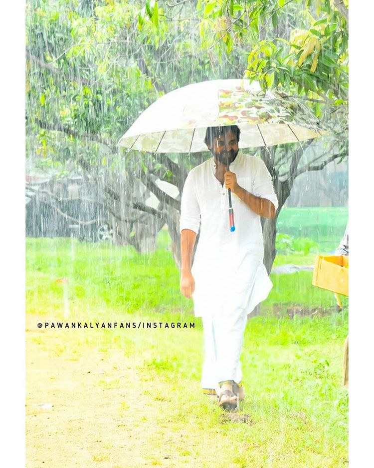 Compilation of janasenani pics **Thread** ------>>>>> (Offline pics) @PawanKalyan 