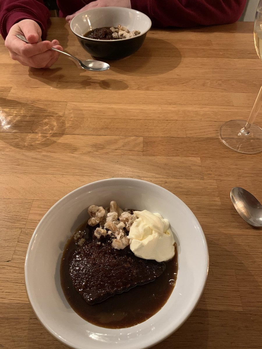 DocGRennie's tweet photo. Oh forgot the pics! #SillyMe #PigCheeks #Chateaubriand #StickyDatePudding https://t.co/GrgdNg9CCC