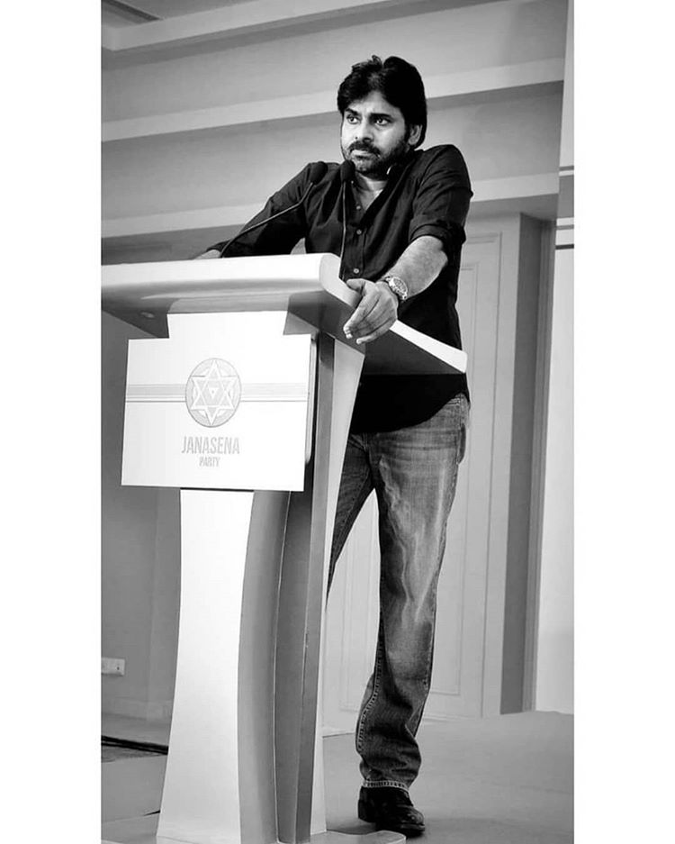 Compilation of janasenani pics **Thread** ------>>>>> (Offline pics) @PawanKalyan 