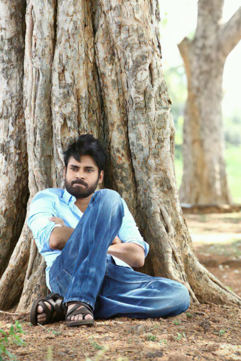 Compilation of janasenani pics **Thread** ------>>>>> (Offline pics) @PawanKalyan 