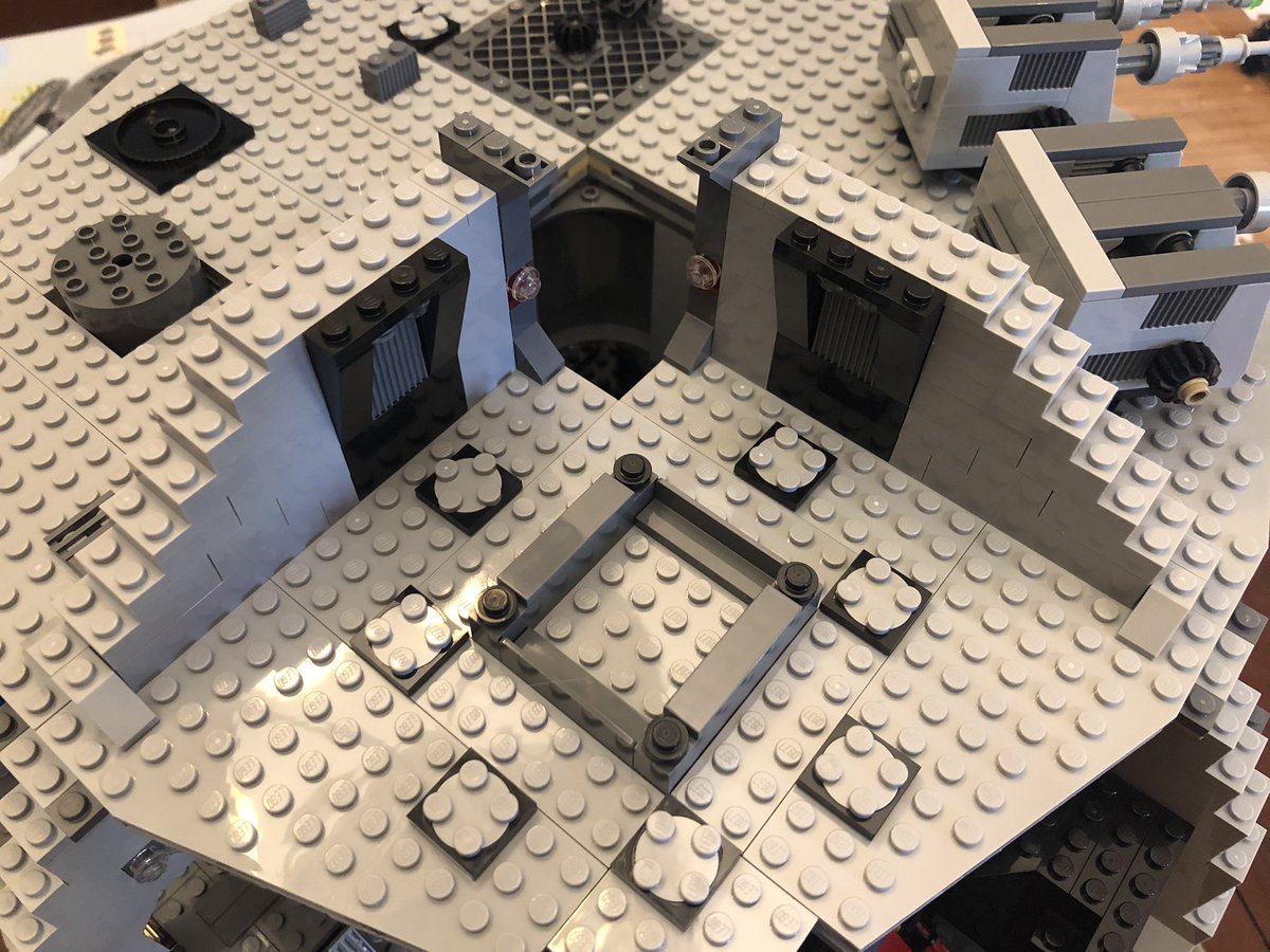 We have to build up the final wall sections. They’re not very high but there’s a lot of thin plates. When it’s done, this section gets a conference table, 7 chairs, and I guess two coffee stations?  #LEGO  