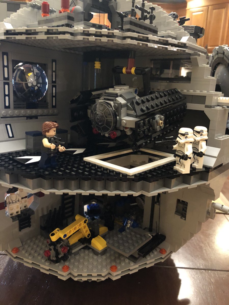 Ben disabling the tractor beam; Luke getting friendly with the dianoga in the trash compactorThe Soace Nazis about to blow up AlderaanHan and stormtroopers again; cargo bay underneath  #LEGO  