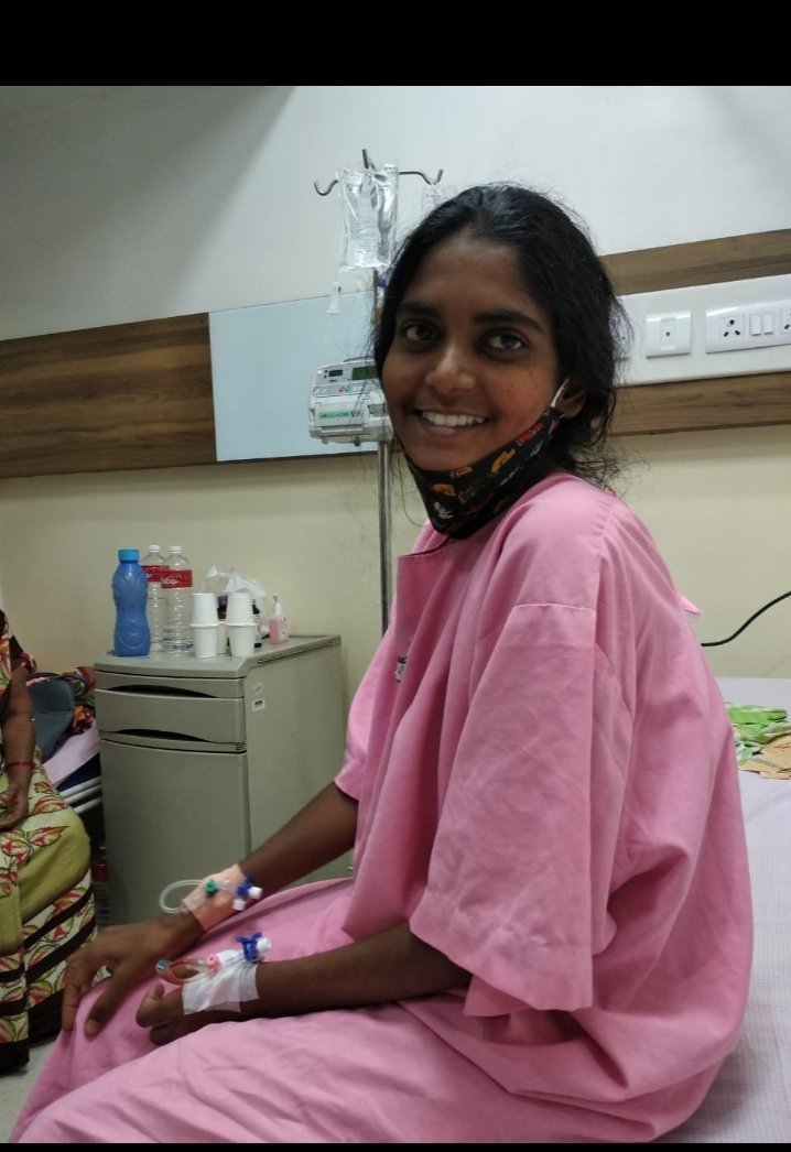 PavithraRupa's tweet photo. @SonuSood @iamnagarjuna @TelanganaCMO @KTRTRS sir,myself Vadluri.Pavithra,Nirmal district sir,na own sister Vadluri Swathanthra ki liver transplant cheyali antunaru sir doctors,the operation cost is 28 lakhs sir.pls help to my family sir,we all trust u sir.pls help to my family https://t.co/JtKbS4wcat