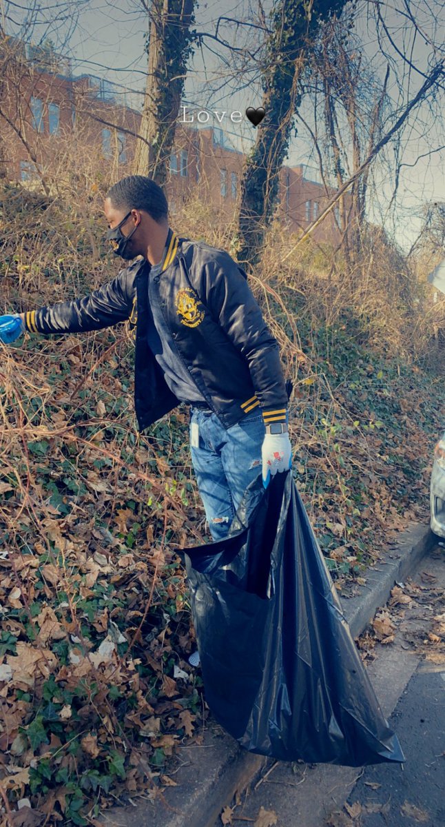 AMMitchellDC's tweet image. I had a great time this morning cleaning up Brightwood with neighbors, @BrightwoodCADC, &amp;amp; @CMLewisGeorgeW4 and her staff! #Ward4Proud #MartinLutherKingDay