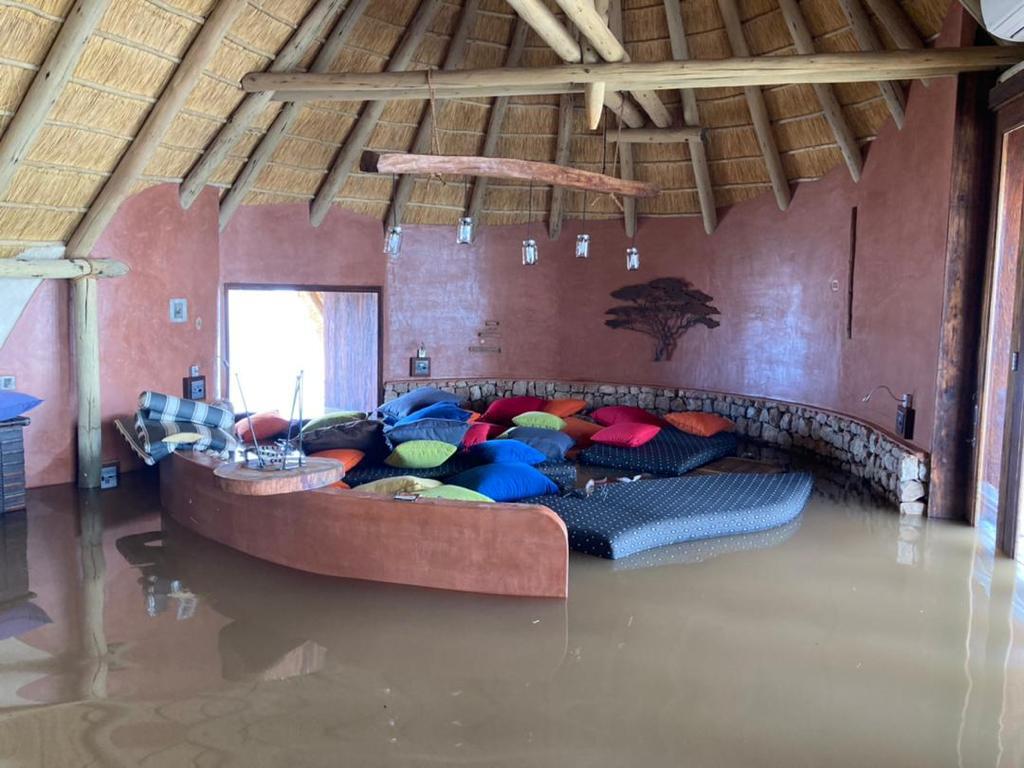 1_nam_man's tweet image. 