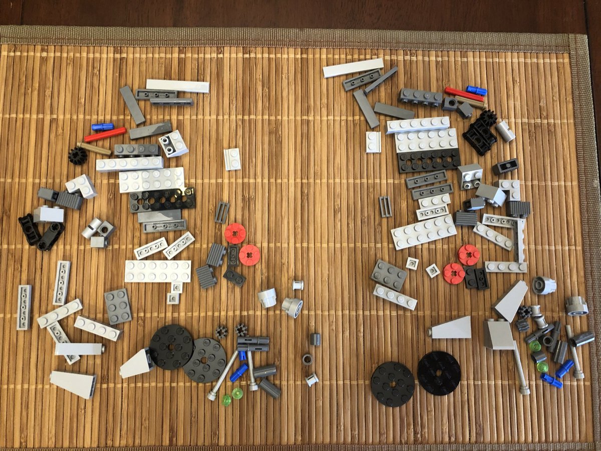 Now we move on to what goes on those bases. All of these parts create two devices. They each have a gear mechanism in the middle of them.  #LEGO  