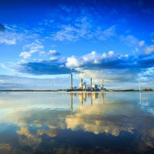 De #CO2heffing is van kracht en dat heeft grote financiële impact op de energie-intensieve #ETS. Meld u aan voor ons gratis webinar op donderdag 4 februari met @vnci &amp; <a href="/VEMW/">VEMW</a>: bit.ly/3nV2kHI. Vol inzichten, praktijkvoorbeelden en interactie! #CO2reductie #industrie