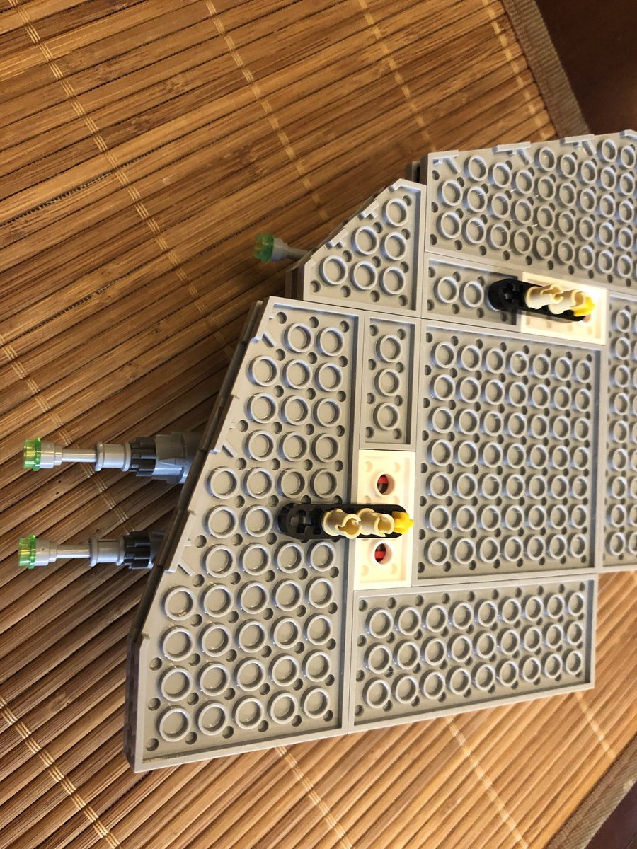 You can leave them independent, but this assembly lets you move them in tandem. Make sure the struts in the first pic are aligned toward the turbo laser’s targets. Attach the quadrant above the Emperor and use the post to aim the turrets  #LEGO  