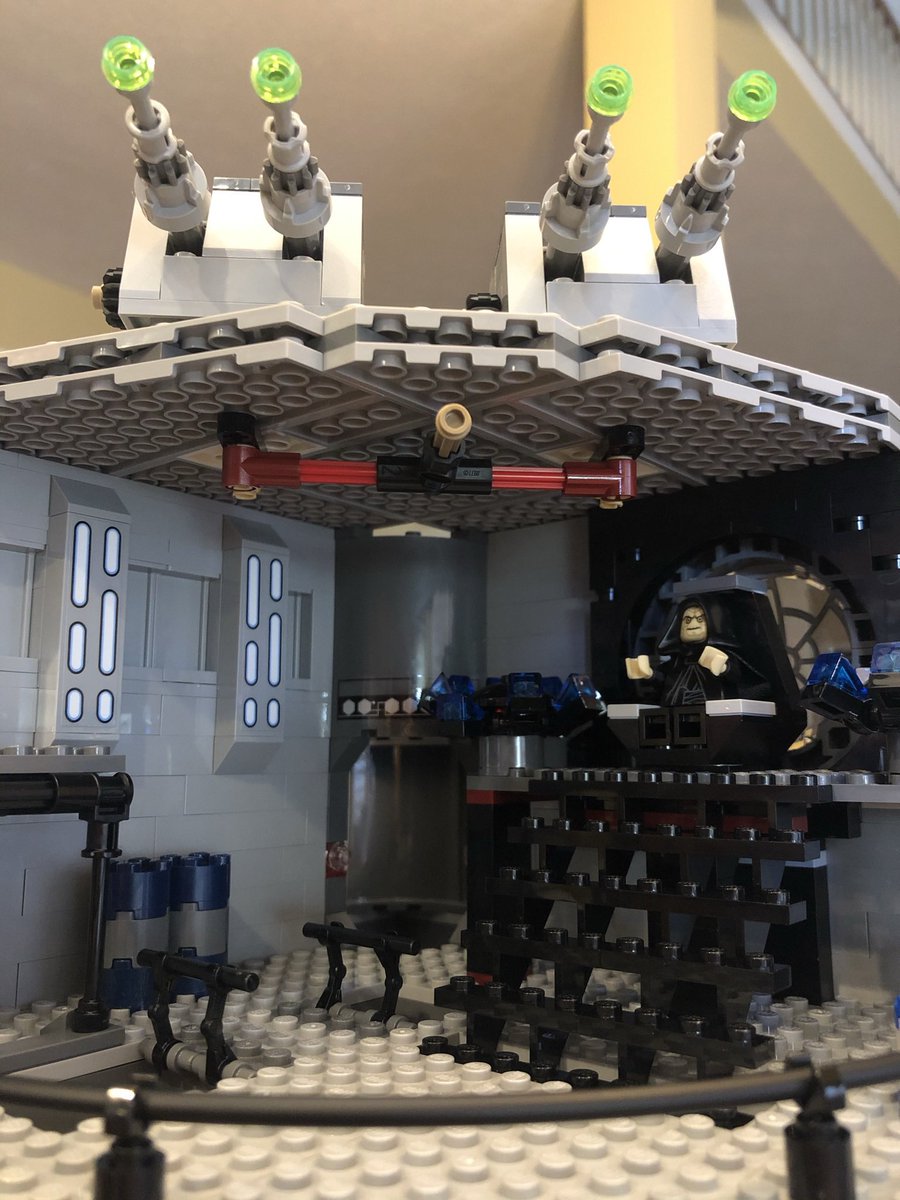 You can leave them independent, but this assembly lets you move them in tandem. Make sure the struts in the first pic are aligned toward the turbo laser’s targets. Attach the quadrant above the Emperor and use the post to aim the turrets  #LEGO  