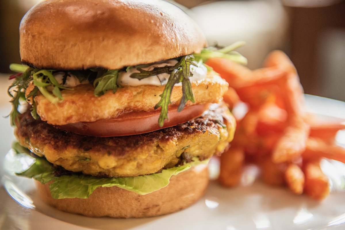 💙 We’re not blue ..... we have this to look forward to! 😋 
#wishfulthinking #marlow #onthefarside #publife