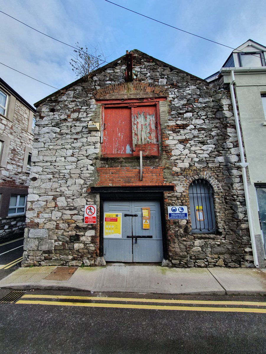 this beautiful old warehouse is great example of red sandstone & grey limestone, unique foundational materials of Cork city streetscapebuilt in 1855, disused since 1993, refurbishment plans are afoot so hopefully it will be lovingly restoredNo.254  #Economy  #Heritage  #Respect