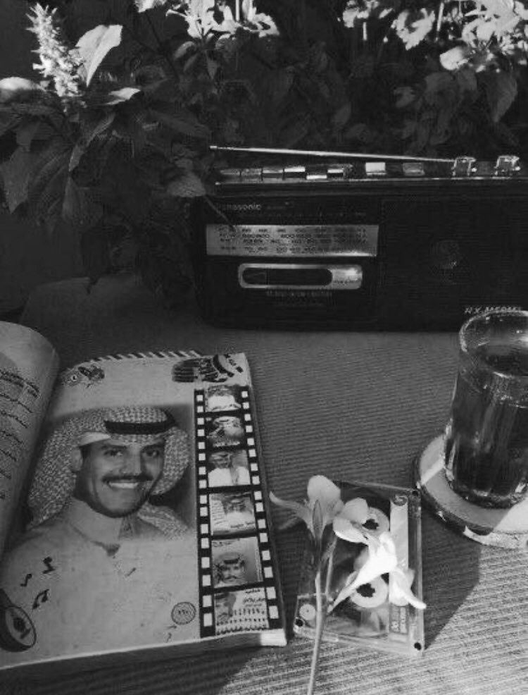 _oain's tweet image. يقول #خالد_عبدالرحمن :

لـو حصـل لي شوفتـه همي يـزول
وقتهـا أنسـى البشر وأجلـس معه 🤍