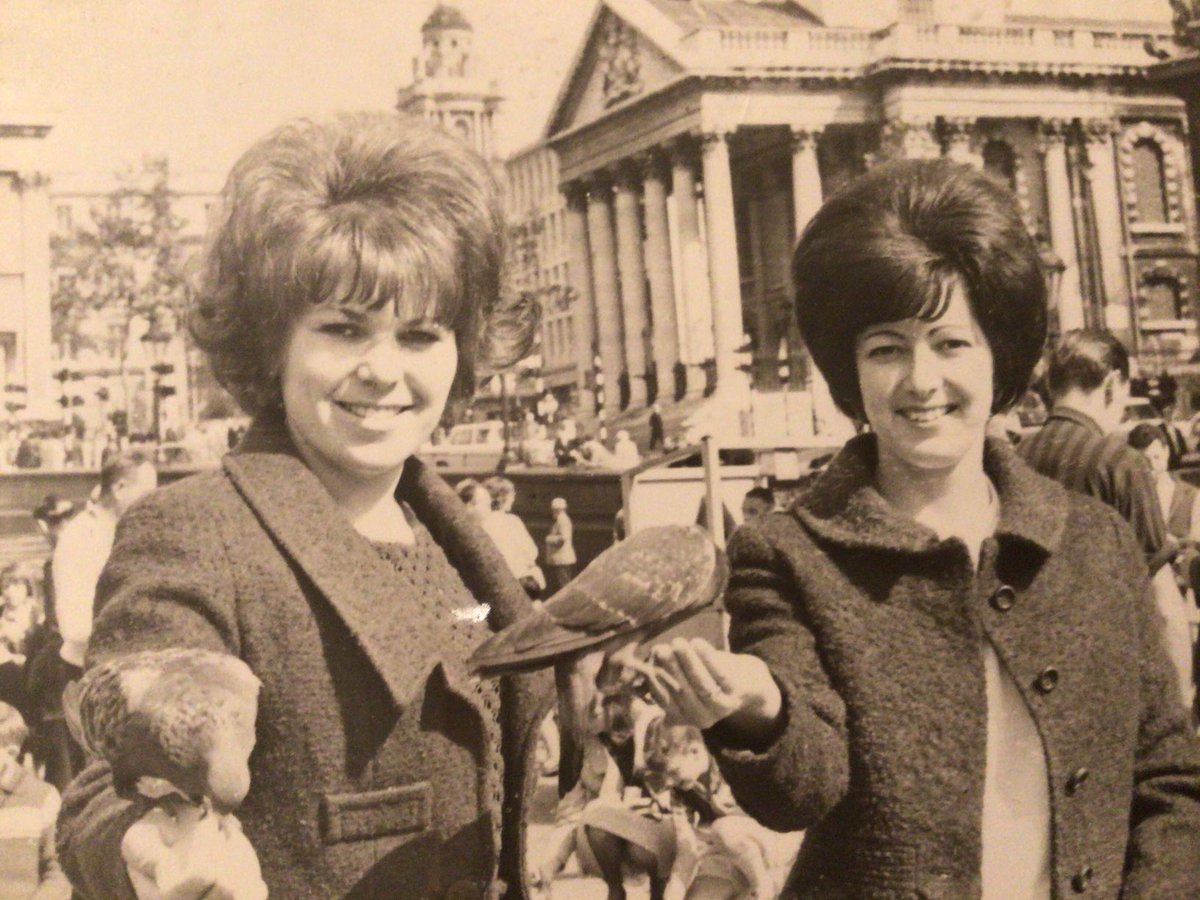 AnnWalk21456111's tweet image. Found an old photo of me and my friend Margaret Nightingale...lost touch bit of a long shot really but she might see it xx