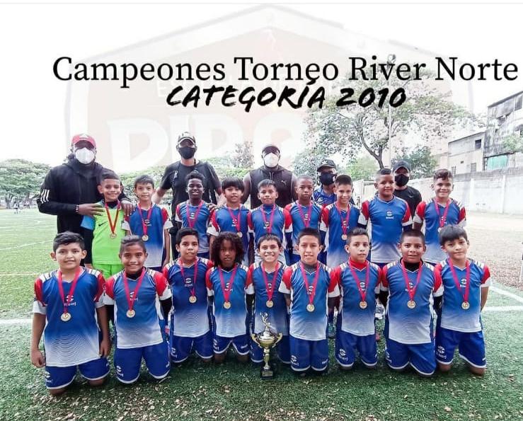 GFCguayaquil's tweet photo. El semillero del @GFCguayaquil con la academia Richard Borja siguen dandonos alegrías. #miniguerrerosdelsur 
#yosoydelsur 
#7millonesdevoltios https://t.co/LeQQ2mIx3d
