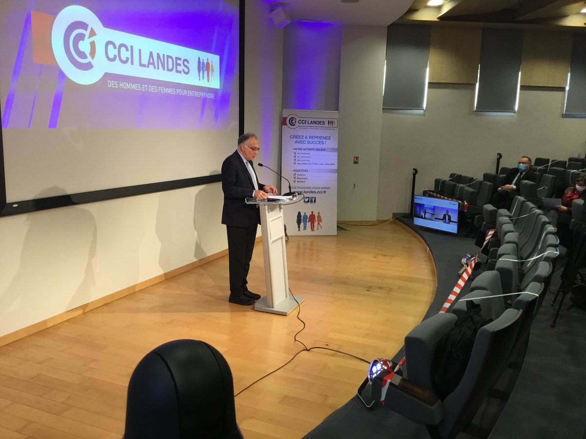 EricDOURNES's tweet photo. Les cérémonies de voeux en mode 100% e-live se poursuivent sur la plate-forme #digievent créée par @CreaSUDCom pour digitaliser les événements de ce début d'année . Aujourd'hui les voeux de la @CCI40 https://t.co/wubQa1ypRp