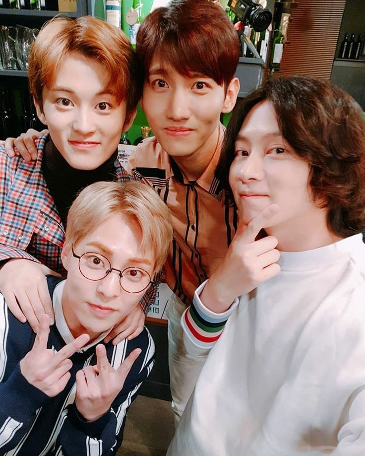 this wonderful interaction...Mark x Xiumin x Changmin x Heechul