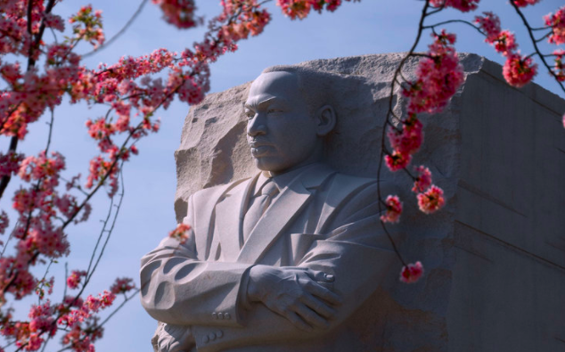 Martin Luther King Jr.’s legacy extends beyond #RacialInequities; he also fought for #environmental issues. This article from @TheNationsRiver lists 4 ways Dr. King left his mark on the modern #EnvironmentalJustice movement: bit.ly/35K90Sq  #MLKDay2021