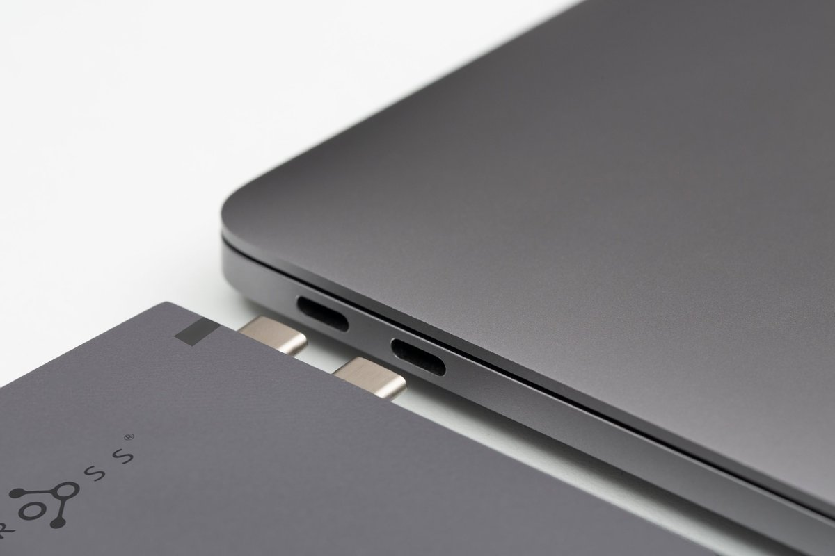 Troossinc's tweet photo. Details Matter!

#Apple #Gadget #usbc https://t.co/CHHqkf09G8