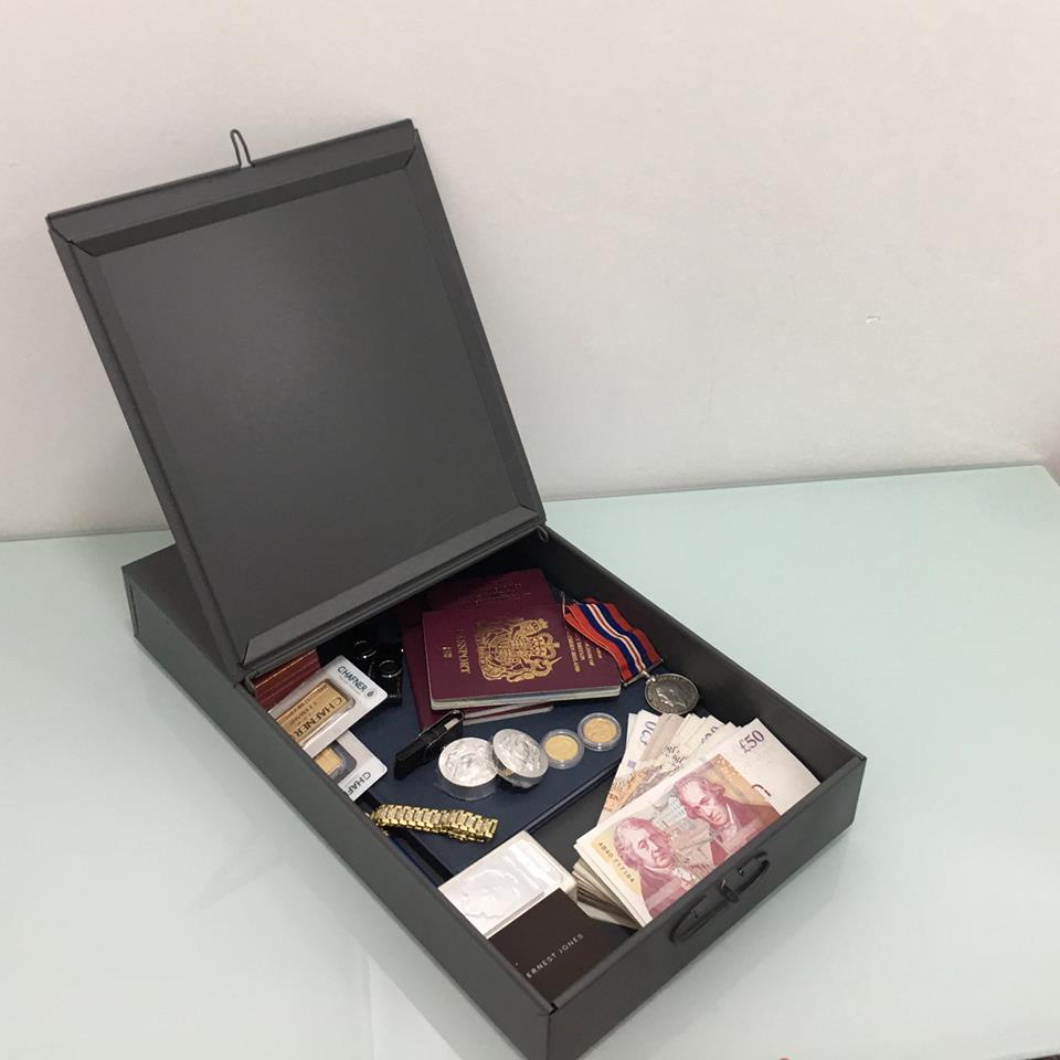 CardiffSafe's tweet image. Our Safe Deposit Boxes are ideal for storing cash and jewellery.

Pop into store today or visit cardiffsafedeposit.co.uk