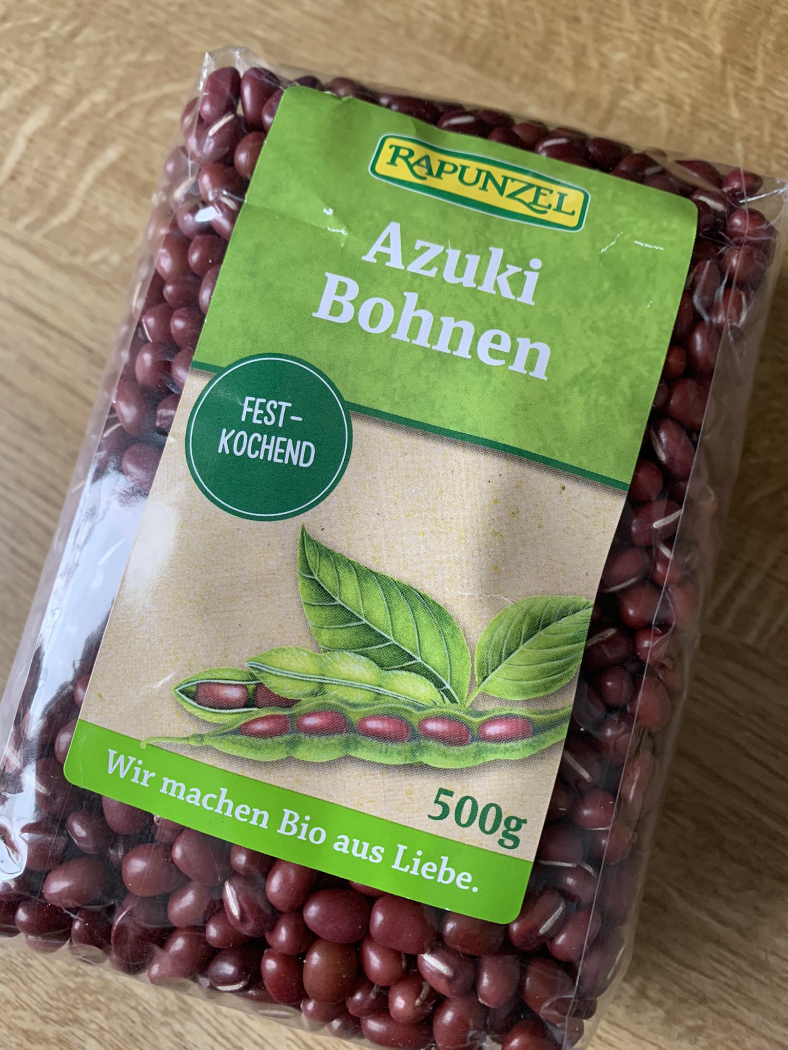 Nilo ドイツのオーガニックスーパーで売られている小豆 ドイツ人は絶対甘く炊いて食べたりしないと思いますが 試しにどんなものか 近日中に炊いてみたいと思います ドイツ暮らし オーガニック食品 小豆 あんこ大好き T Co Tfogbb6hvz
