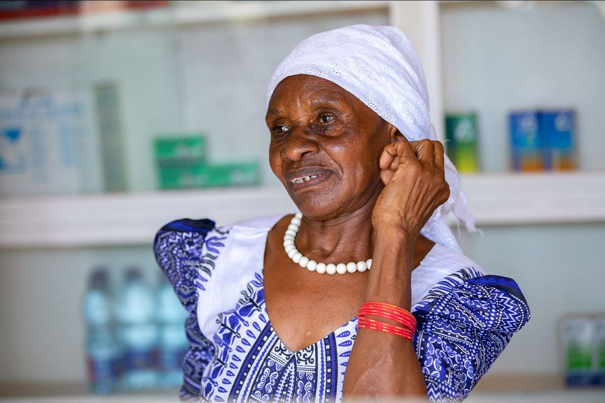 While travel, work, logistics and money has been restricted in 2020, we’ve proven that you can’t restrict hope, creativity and passion. We hope you enjoy scrolling through the following photographs and stories of our impact report

changinglives.photo/2020-impact-re…