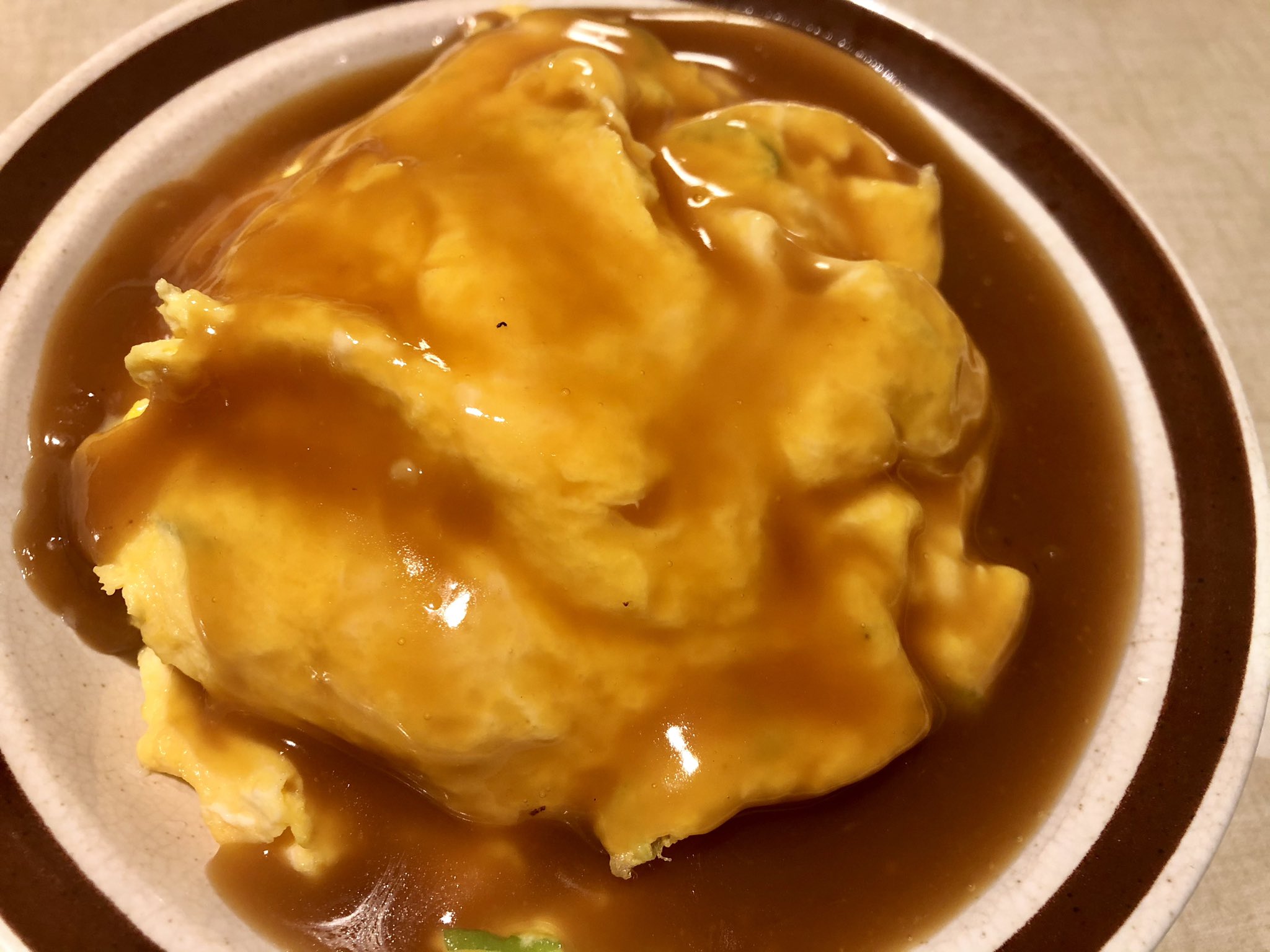 イナダシュンスケ これはミニマル天津飯 卵とネギだけの天津飯です あんは 醤油15 砂糖15 米酢30 水60 片栗粉4g 卵を焼いたフライパンに合わせておいたあんの材料をじゃばっと注いで沸かせば鍋ひとつで完成 T Co Dxfrduyzfx Twitter イナダシュンスケ これはミニマル天津飯 卵とネギだけの天津飯です あんは 醤油15 砂糖15 米酢30 水60 片栗粉4g 卵を焼いたフライパンに合わせておいたあんの材料をじゃばっと注いで沸かせば鍋ひとつで完成 T Co Dxfrduyzfx Twitter