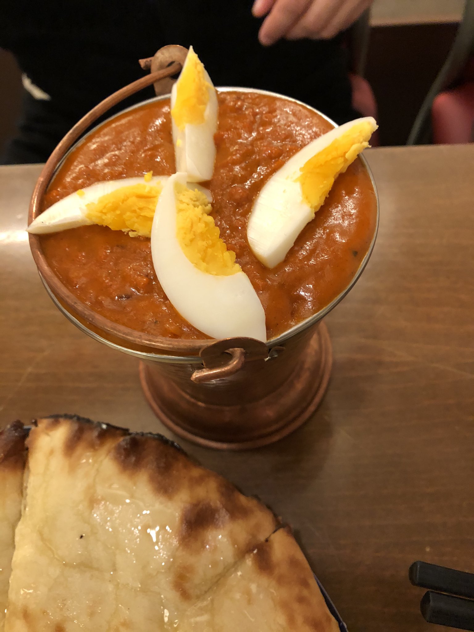 Sakura スパイシーキング ナンが食べくなった時はたいていそこ 行ったらだーれもおらんくて 蜜なんて心配なかった すごく美味しいのに誰もいないのは 残念 津市 チーズハニーナン ガーリックナン パンプキンカレー キーマエッグカレー