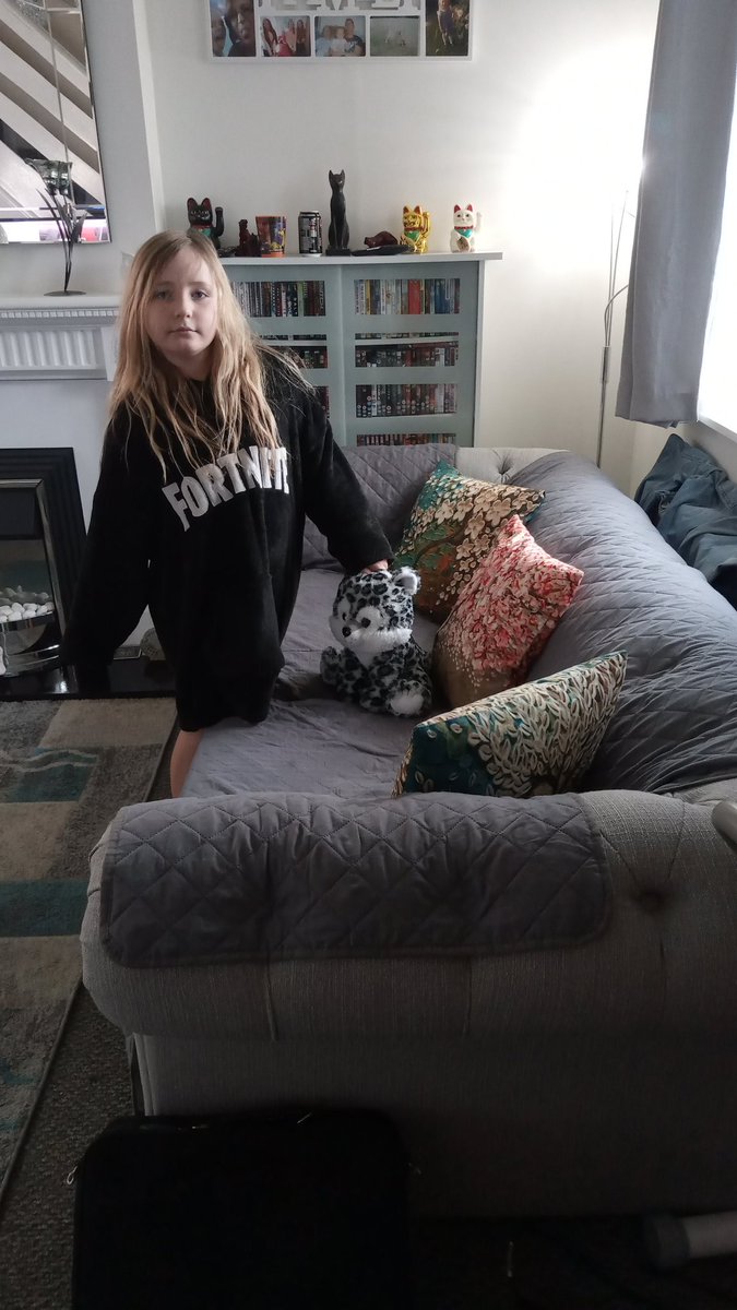 wendy74smith's tweet photo. @BPSYr5 some photos of Rebecca doing NESW challenge . At home and in grandma's garden whilst walking the dogs https://t.co/e8ROVevNdg