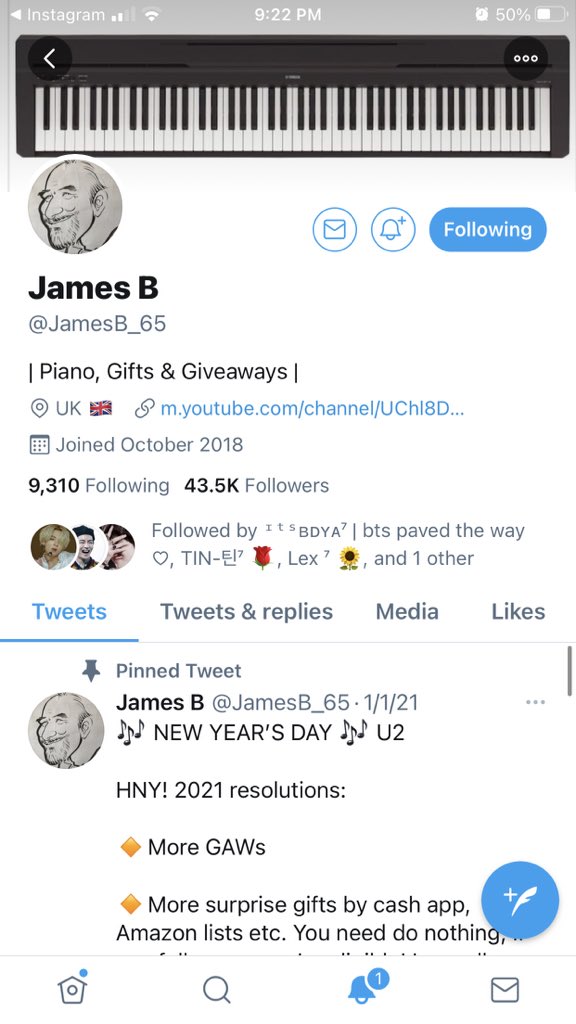 _heyitsmarx's tweet photo. @taebokkiii @JamesB_65 @BTS_twt thank you for this beautiful soul for being so generous to ARMYs like I am that can't afford. been also trying to join multiple GAs but still no luck. congrats to whoever will win! borahae! 💜

@BTS_twt https://t.co/UriltLMCOg