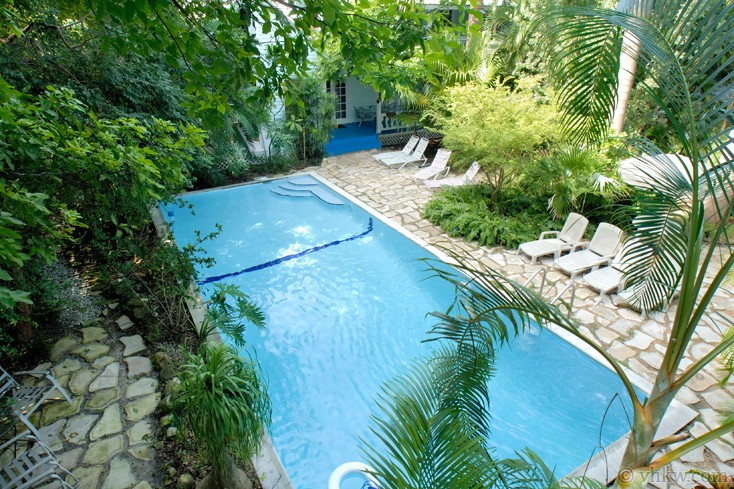 VHKW's tweet photo. Vacation Homes of Key West on #Google https://t.co/I1TzYxQ4rn 𝙋𝙤𝙤𝙡𝙨𝙞𝙙𝙚 𝙍𝙚𝙩𝙧𝙚𝙖𝙩 ... 𝘼𝙡𝙡 𝘿𝙖𝙮 𝙇𝙤𝙣𝙜. 𝙉𝙤 𝙩𝙞𝙢𝙚 𝙗𝙚𝙩𝙩𝙚𝙧 𝙩𝙤 𝙗𝙚 𝙝𝙖𝙣𝙜𝙞𝙣𝙜 𝙤𝙪𝙩 𝙞𝙣 𝙖 𝙩𝙧𝙤𝙥𝙞𝙘𝙖𝙡 𝙜𝙖𝙧𝙙𝙚𝙣. 𝘾𝙡𝙤𝙨𝙚 𝙩𝙤 𝙩𝙝𝙚 𝙗𝙚𝙖𝙘𝙝. https://t.co/Eh5OoF3v8W