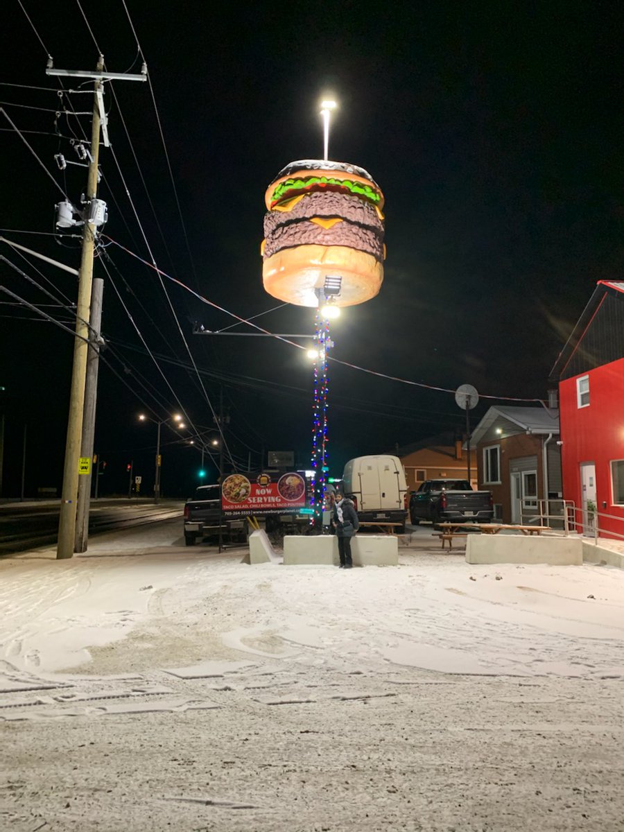 mediaresources's tweet photo. It's not just a burger; it's a beacon. You'll have no trouble finding New Burger Planet in Timmins ON!
#Hamburger #Burger #BurgerPlace #BurgerJoint #NewBurgerPlanet #Timmins #ON #3DPrinting #AdditiveManufacturing #Food #Restaurant #RestaurantSignage #StandOut #ThinkOutsideTheBox https://t.co/JPT92VE2Ul