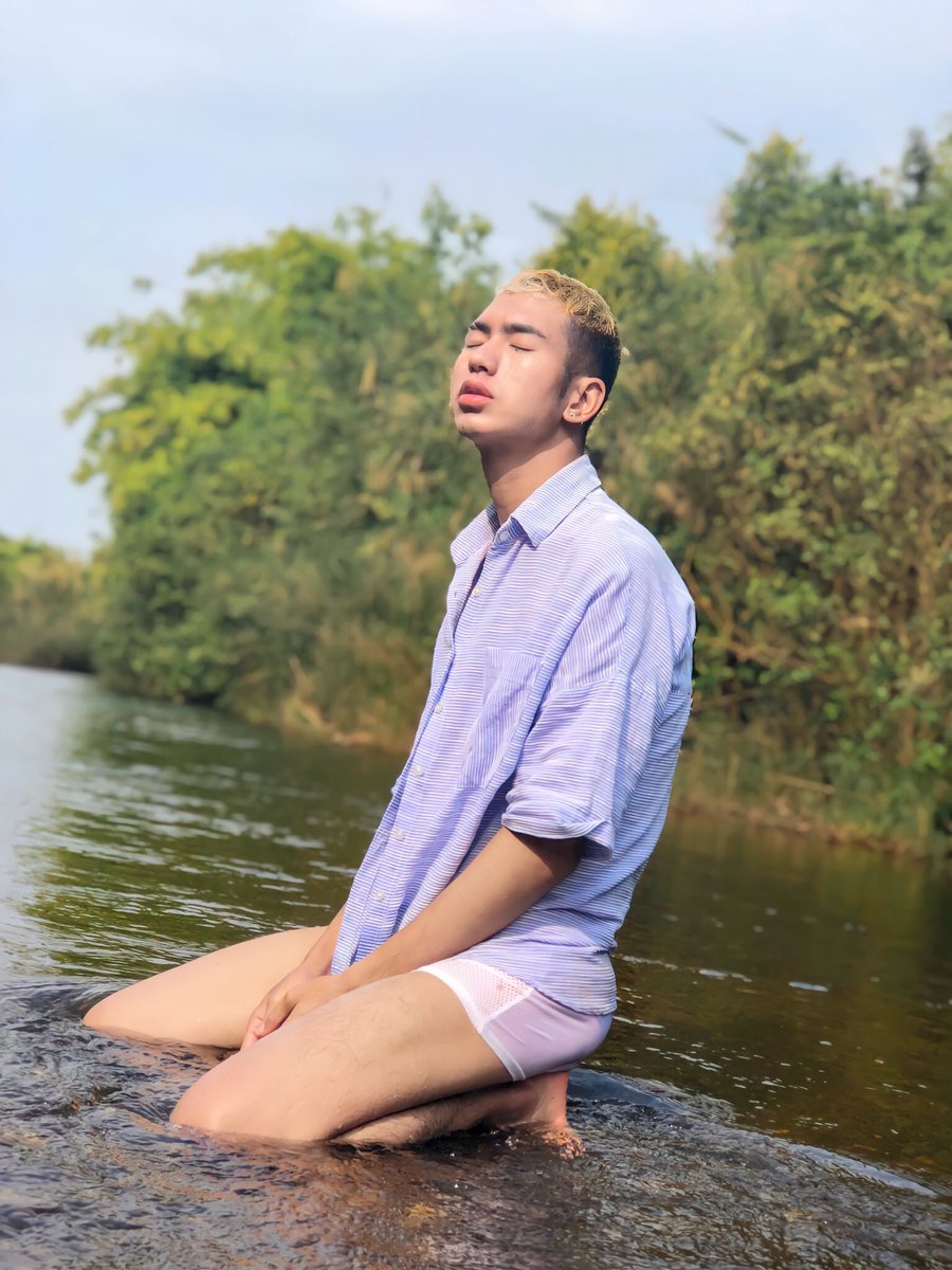 ThoonThuRa's tweet photo. ~ကြိုက်လား မကြိုက်ဘူးလားပဲပြော
ကြိုက်ရင်တော့Retweet လုပ်ပီး Cbမှာလာကြူကွာ😜

IG_thoonthura3 https://t.co/RCNhWHFur0