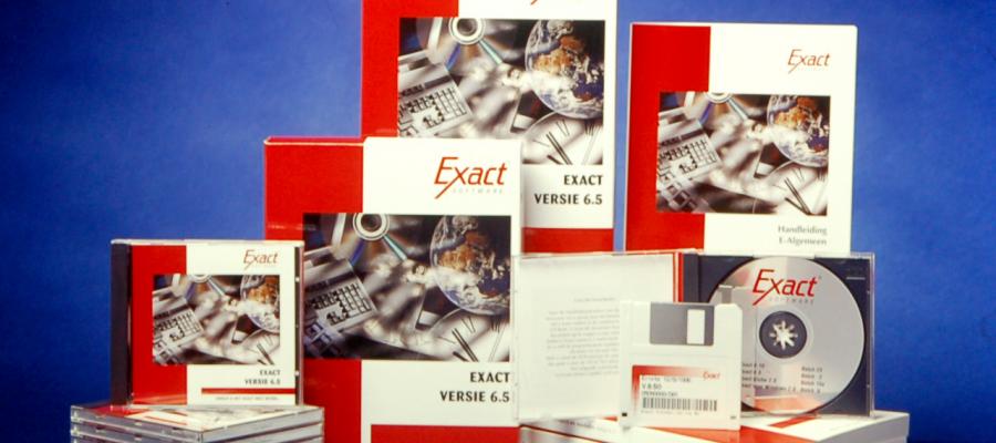 In 1984, only 8% of households had a personal computer and the World Wide Web was still five years away. Yet the people born that year are only 35 years old. Jarno van Hurne talks about 35 years of automation at Exact in his column: bddy.me/3szziRi #exact #35years